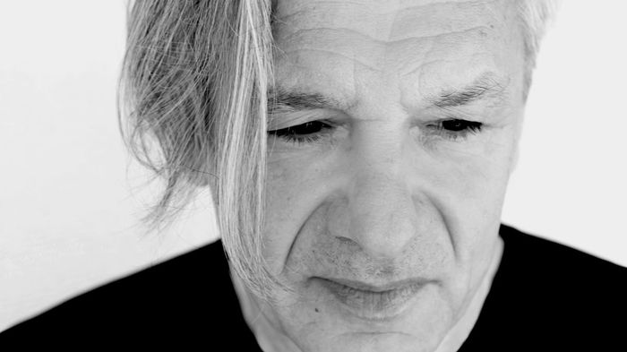 Ο Αθανάσιος Αλεξανδρίδης μίλησε για τα βιβλία της σειράς «Σχολή ανήσυχων γονέων» | Live streaming με τα Public